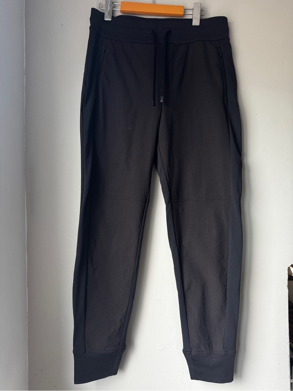Athleta Hybrid Trek Jogger Black Size 8 |Hiking Travel Pants